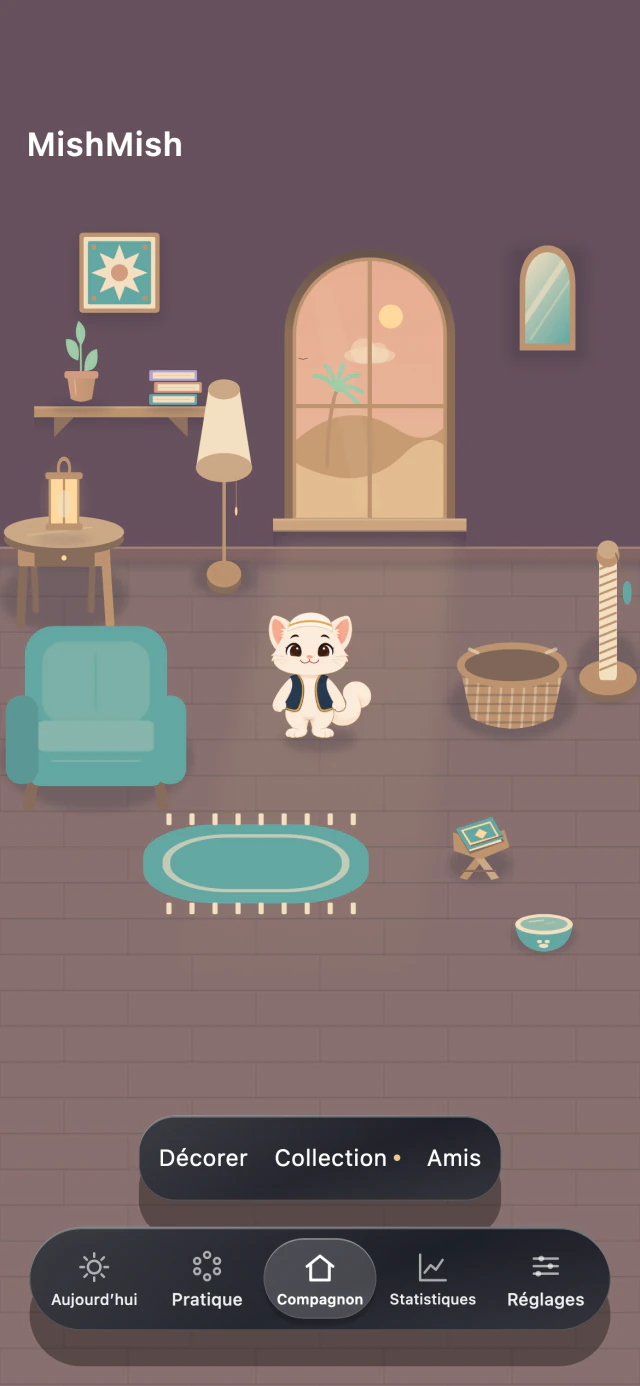 MishMish dans sa chambre aménagée avec une ambiance d’aube Pro, un fauteuil, un tapis et un support de Coran